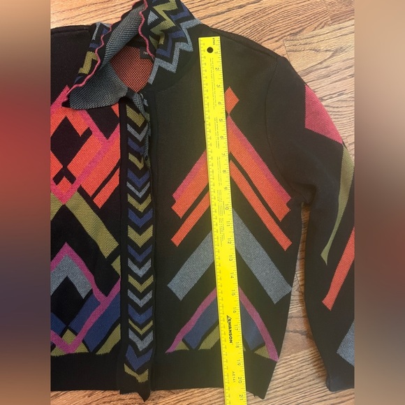 Conditions Apply Mareeni Knitted Cardigan
Size M/L – Excellent used condition - Picture 9 of 10